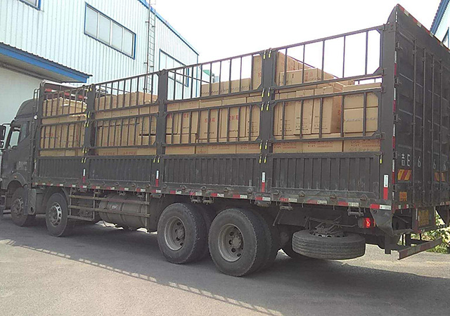 發(fā)貨現(xiàn)場(chǎng)03